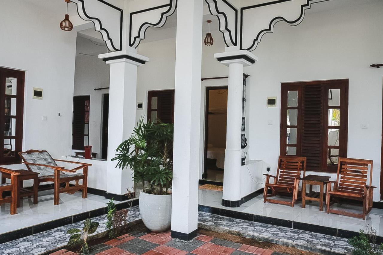 Sunset View Beach Hotel Vịnh Arugam Ngoại thất bức ảnh