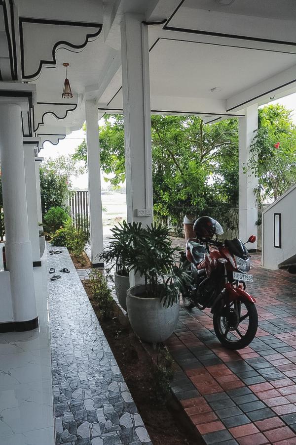 Sunset View Beach Hotel Vịnh Arugam Ngoại thất bức ảnh