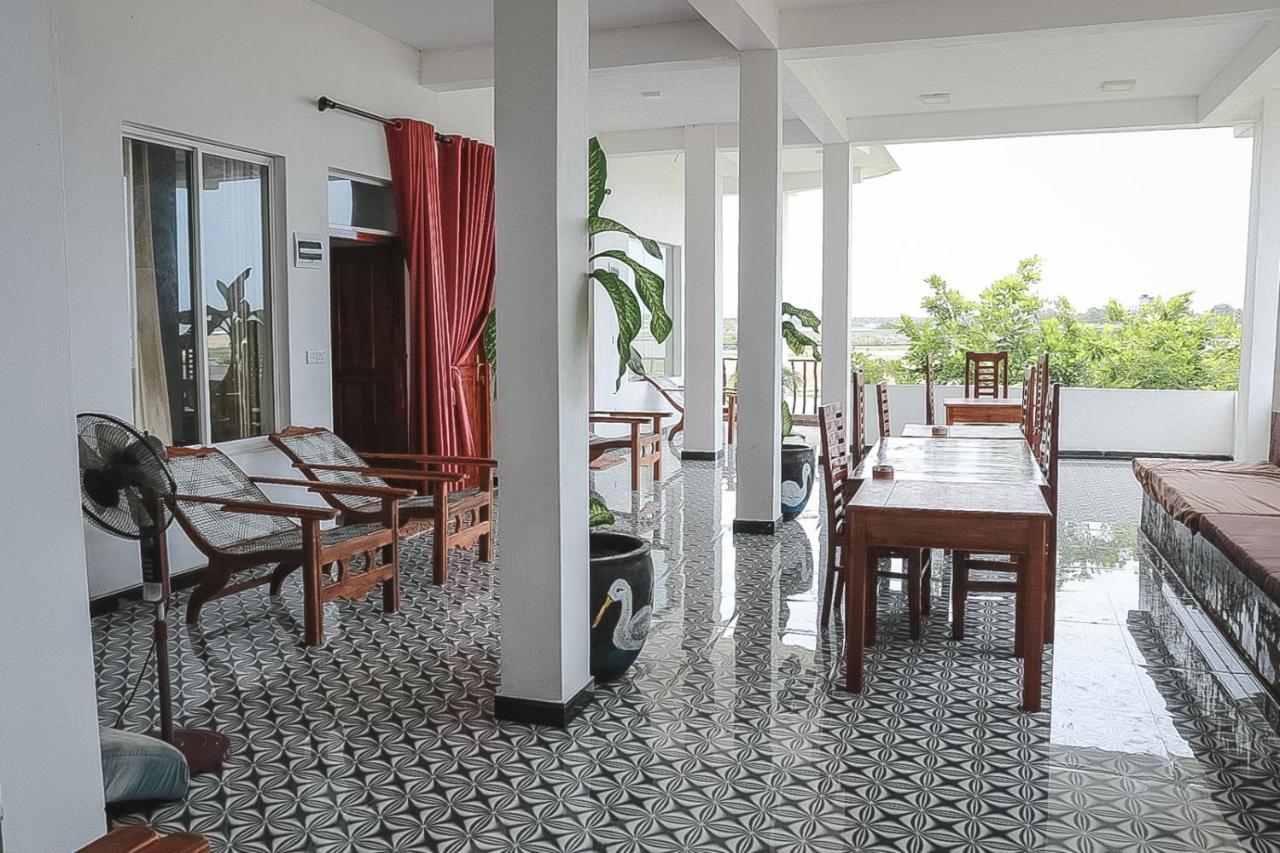 Sunset View Beach Hotel Vịnh Arugam Ngoại thất bức ảnh