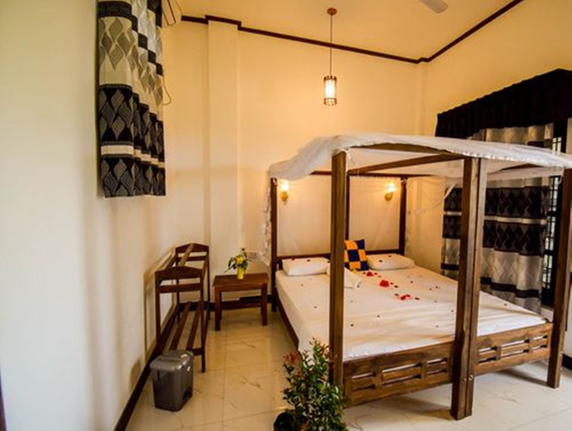 Sunset View Beach Hotel Vịnh Arugam Ngoại thất bức ảnh